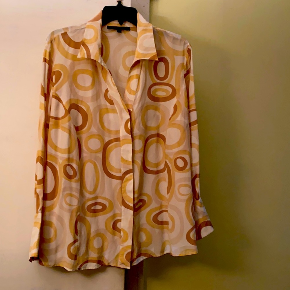 Lafayette148 💯 Silk Beautiful Timeless ButtonDown Blouse In Excellent Condition